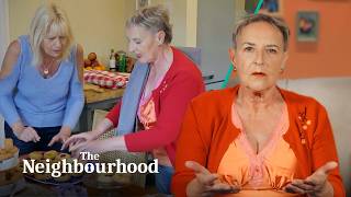 A CLASH over CAKES is a recipe for disaster… 😬 | The Neighbourhood 2026
