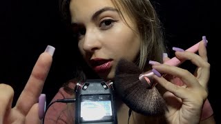 ASMR FAZENDO CARINHO EM VOCÊ COM PINCEL NA TELA | Mouth Sounds, Camera Touching/Brushing