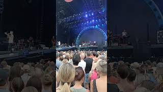 50.000 choir with One Republic on werchter boutique.