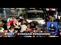 Evakuasi Ratusan Pencari Suaka Ricuh, Saling Dorong dengan Petugas Tak Terelakkan