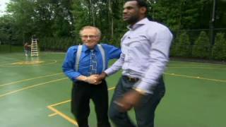 Larry King, LeBron James shoot hoops