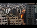 Israele: attacchi nella notte su Gaza City (e la diplomazia non funziona)