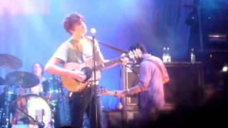 The Kooks- Watching the Ships Roll In (Live at Winterthur Musikfest Wochen 2009)