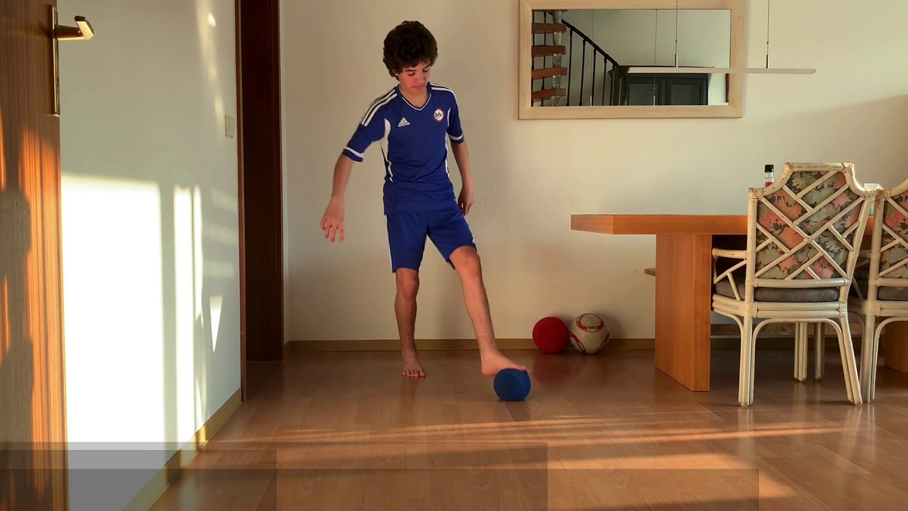 #kickathome Vol. 9: Ballbehandlung Für Fortgeschrittene - Sohlenzieher ...