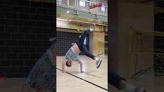 紐約培訓班 練習巴西旋風+側身車輪轉 踢毽子 Help for Training Capoeira Kick + Rolling Thunder kick Shuttlecock  #short