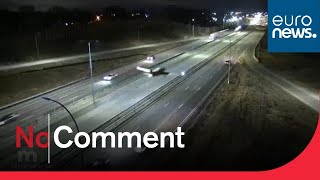 Atterrissage d'urgence sur une autoroute près de Minneapolis