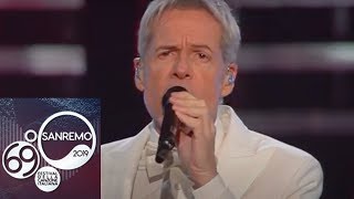 Sanremo 2019 - Claudio Baglioni apre la serata finale con \