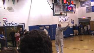 Guy Flips Off Ref & Gets Ejected