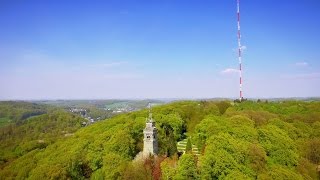 Spektakuläre Luftaufnahmen von den Langenberger Sendern und dem Bismarckturm in Velbert Langenberg