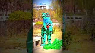 muscle frog guy funny video 🐸😁 #shorts #funny