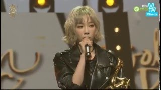 160120 TAEYEON 태연 (SNSD) and KYUHYUN 규현 Digital Single Bonsang awards 30th Golden Disc Awards