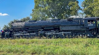 Pacing the Largest Steam Locomotive in the World - Union Pacific 4014 “Big Boy” in Texas