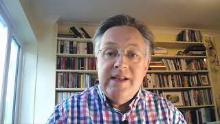 What is the difference between a spreadsheet and a database?