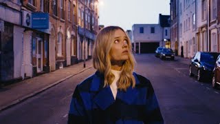 Florrie - Kissing In The Cold