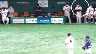 第２打席の三振でも露骨に首をかしげる原監督　坂本勇人を途中交代させた理由明かす「どういう精神状態でいるか」2022年9月19日東京ドーム