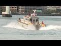 fdny fireboats race to boat sinking in hell s gate manhattan 10 46 box 1190