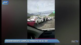 Engavetamento envolvendo 10 carros complica trânsito da SC-401, em Florianópolis