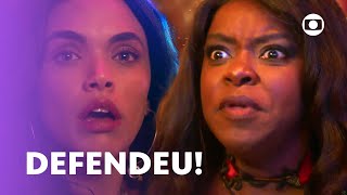 Maria Navalha aparece e defende Luna de Preciosa! | Fuzuê | TV Globo
