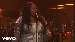 Tasha Cobbs Leonard - Put A Praise On It (Intro/Live At Passion City Church)