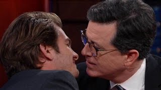Watch Andrew Garfield Recreate His Golden Globes Kiss With Ryan Reynolds... With Stephen Colbert!