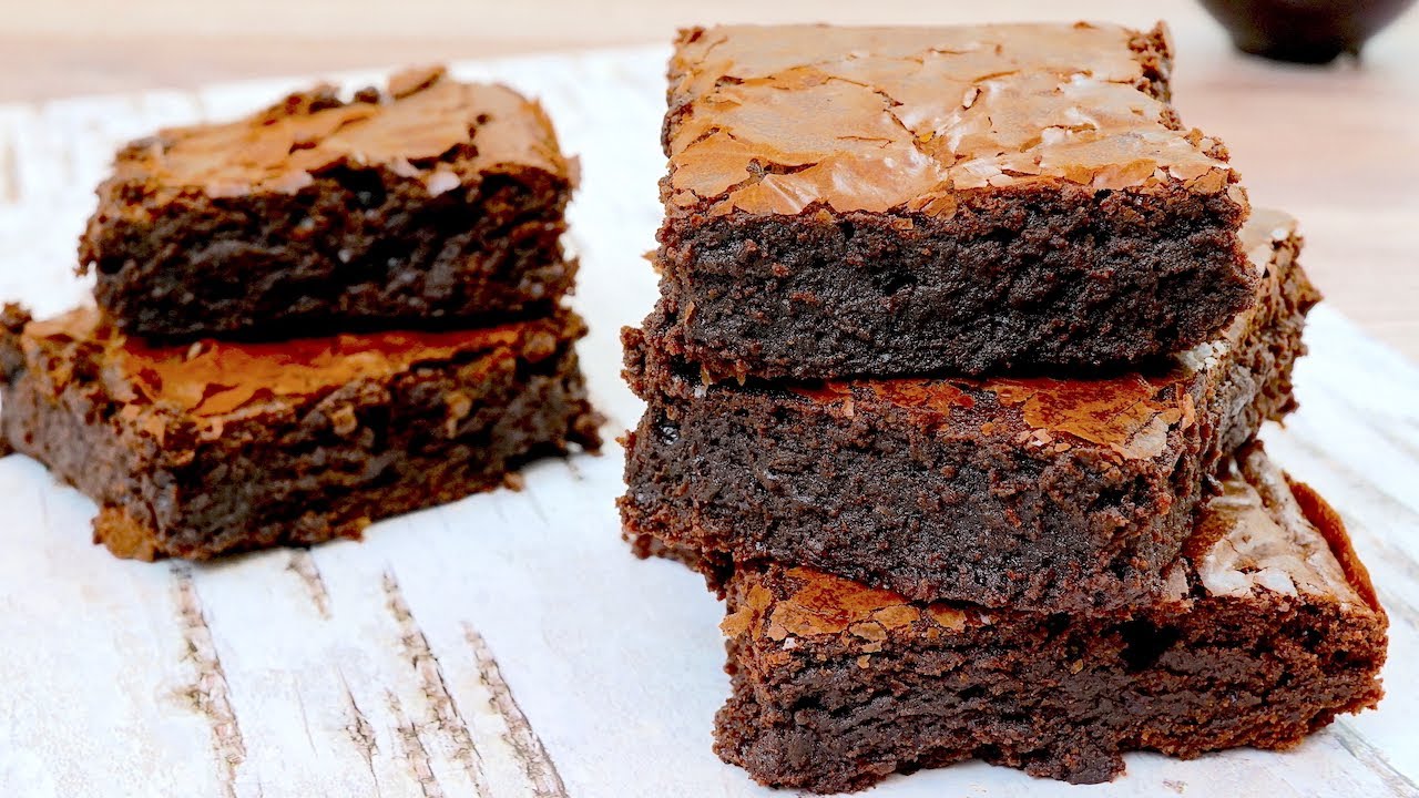 Brownies Recipe | The Best Fudgy Brownie Recipe| A Perfect Fudgy ...