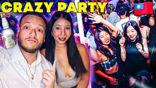 INSANE Taiwan Nightlife 🇹🇼 | What REALLY Happens in Taipei at Night
