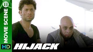 Shiney Ahuja kills the Hijackers - Hijack