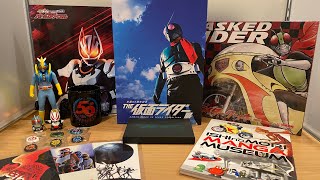 新年あけましてもう2月ですね。仮面ライダー展！石ノ森萬画館！ギーツ×リバイス！仮面ライダーストア！色々な場所に行ってきたので購入したグッズを紹介します！！