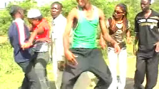 Vuusya Ungu - Umbulai Tyiyumbanie (Official Video) Vuusya Ungu - Umbulai Tyiyumbanie (Official Video)
