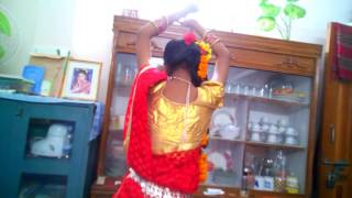 বৃষ্টি পড়ে টাপুর টুপুর। বৃষ্টি পড়ে টাপুর টুপুর।