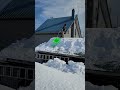 重いガリガリ雪の屋根の雪下ろし🌈 続き2 shorts 雪下ろし