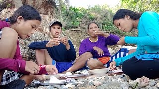 IBAT - IBANG SEAFOODS ANG AMING PINAGSALUHAN  #netfishing #islandlife #happyfamily #sea  #seafood