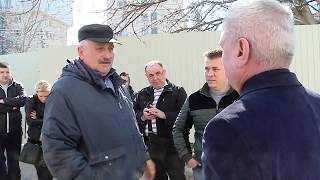 Un grup de locatari a protestat pentru a opri lucrările de construcție în sectorul Buiucani