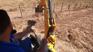 BACKHOE 20/01/24 making a hidden trench