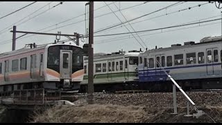 E129系と115系の離合　信越本線下り441M　上り434M