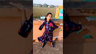 Hey Dunia Taku Kia Pachare......💃I ❤️ U💃 Kuhata Thare #odia song🤞 #dance #shorts #cutegirl #viral 🔥🔥