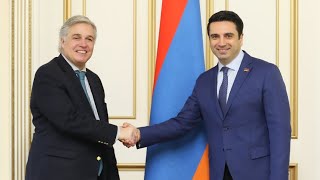 Ալեն Սիմոնյանն ընդունեց Ուրուգվայի ԱԳ նախարարին