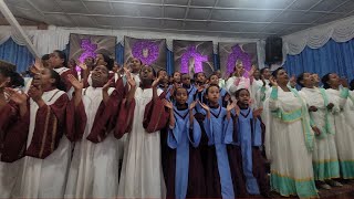 አዝማች /መልካም መልካም አደረክልኝ/ Apostolic church new azmach/ ቀራኔው አጥቢያ merkato mezmur festival