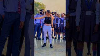 Koi Nagma Kahi Gunja new song #shortvideo  dance #varyhappydance