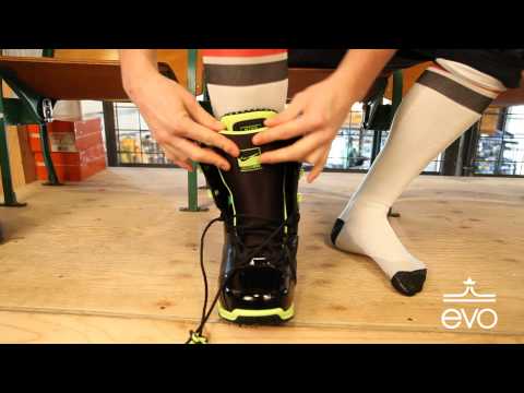 How to Put On Your Snowboard Boots How to Put On Your Snowboard Boots
