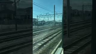 籠原駅を発車し車両基地をかすめる湘南新宿ライン高崎線特別快速高崎行き