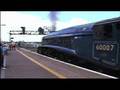 Steam: 60007 Sir Nigel Gresley stops at Reading station