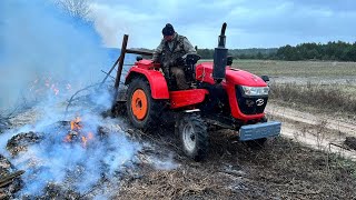 Country Life: Building a Pig Shed, Burning Trash, Heating the Stove, and Cooking with Grandma! 🌾🏡