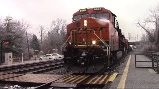 2 BNSF's pull K059 with a ditch light out
