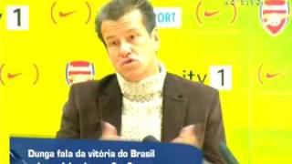 Dunga diz que deu chance a Ronaldinho e Pato, na entrevista apos amistoso contra Irlanda.