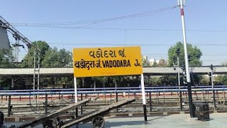 12929 valsad-vadodara SF  Intercity express arriving at Vadodara junction.