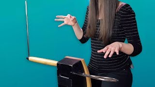 Download Theremin (An instrument you play by not touching it) mp3