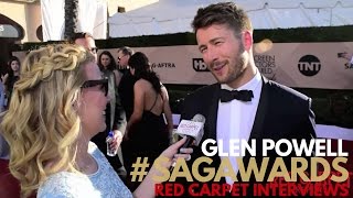 Glen Powell #HIddenFigures interviewed on the 23rd Screen Actors Guild Awards Red Carpet #SAGAwards