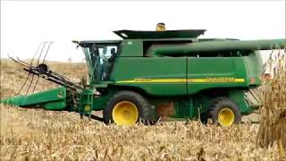 John Deere 9760 Combine Harvesting Corn