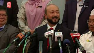 [RAKAMAN]  Sidang media Mukhriz selepas menghadap Sultan Kedah